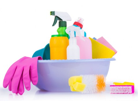 Local commercial cleaning service working in a busy Lambeth business district