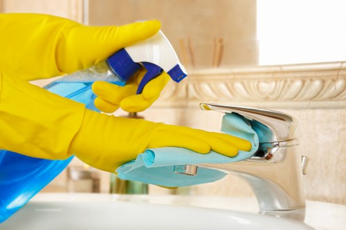 Deep cleaning of a kitchen in Lambeth property